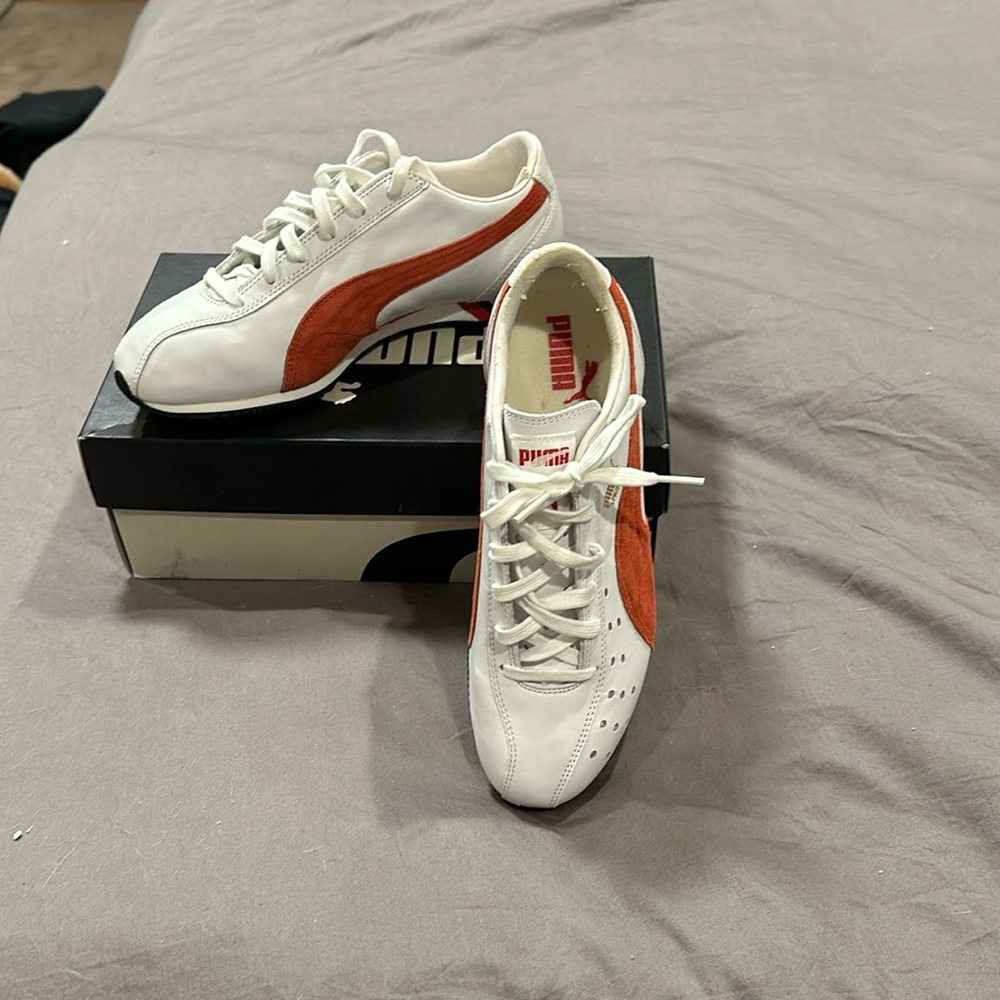 New in the box, vintage sprint, white/red puma men’s size 8.5